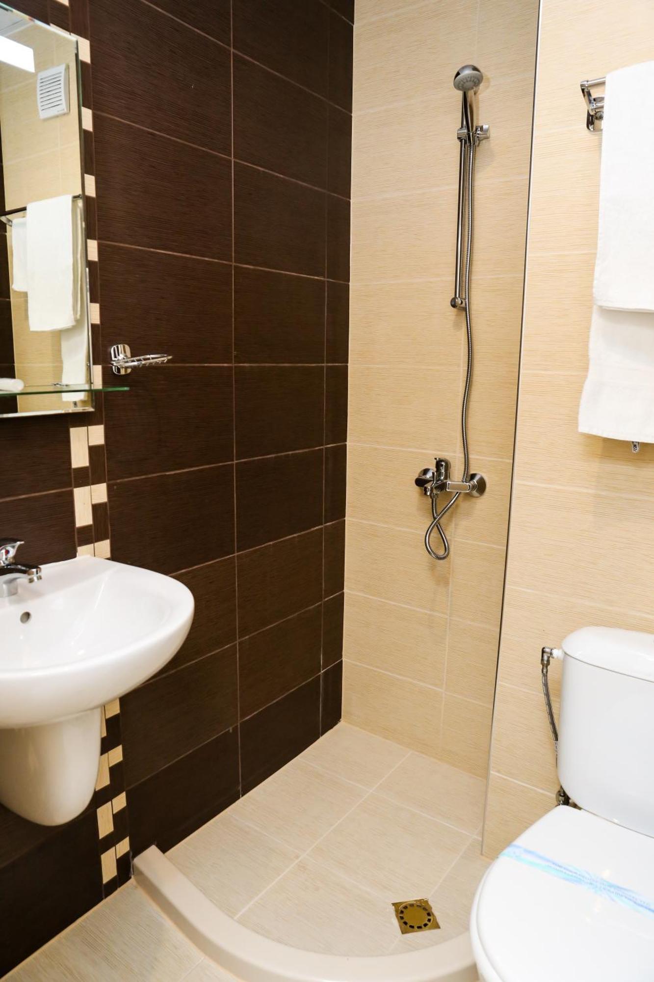 Hotel Bulgaria Kŭrdzhali Pokoj fotografie