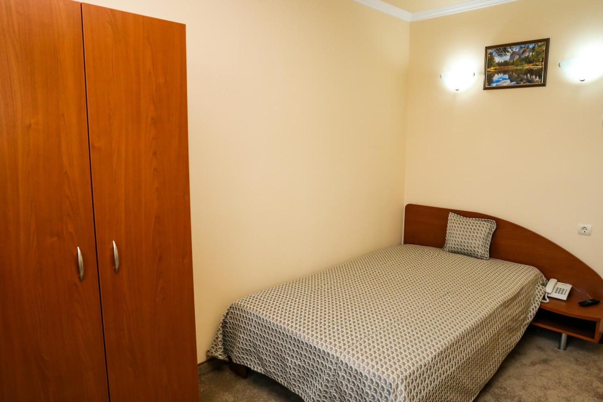 Hotel Bulgaria Kŭrdzhali Pokoj fotografie