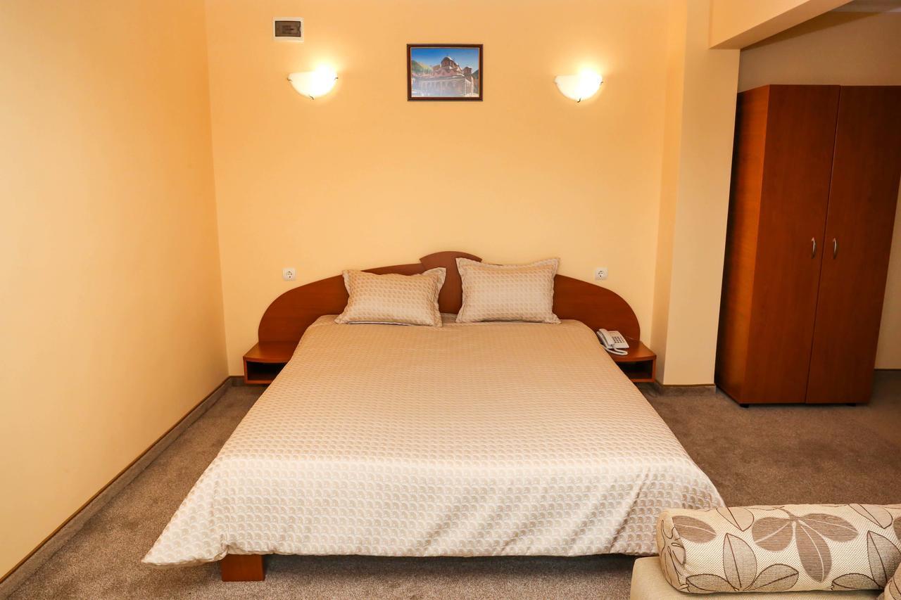 Hotel Bulgaria Kŭrdzhali Exteriér fotografie