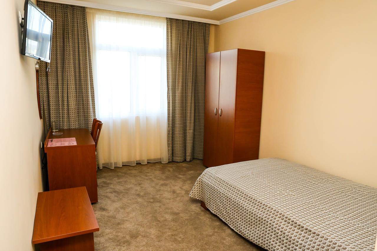 Hotel Bulgaria Kŭrdzhali Pokoj fotografie