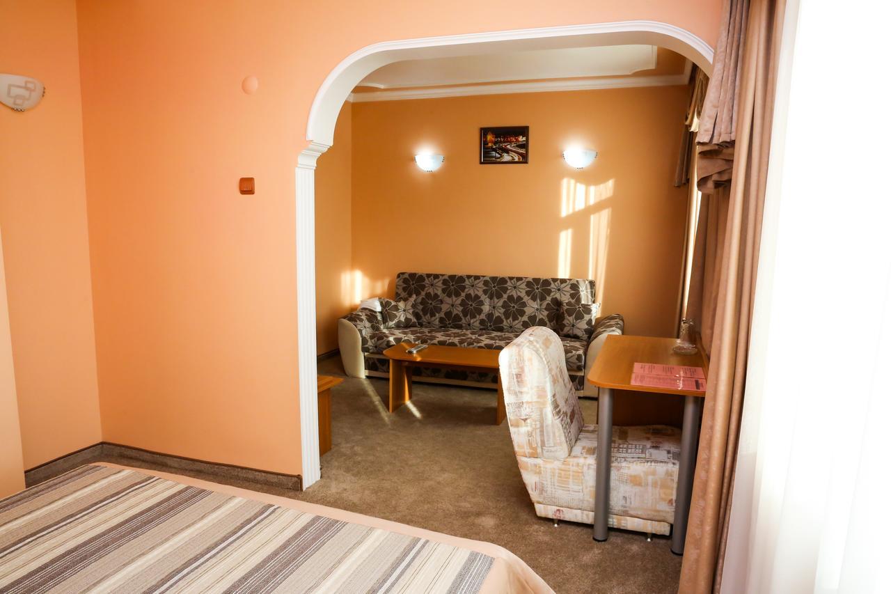 Hotel Bulgaria Kŭrdzhali Exteriér fotografie