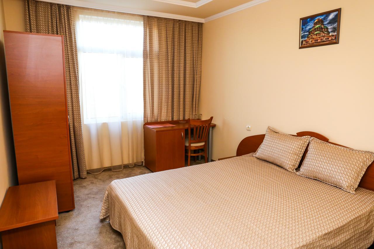 Hotel Bulgaria Kŭrdzhali Exteriér fotografie